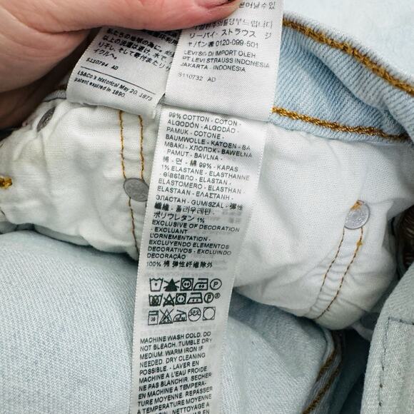 Levi’s Light Wash High Rise Cutoff Shorts Women’s Size 28 - Picture 9 of 10